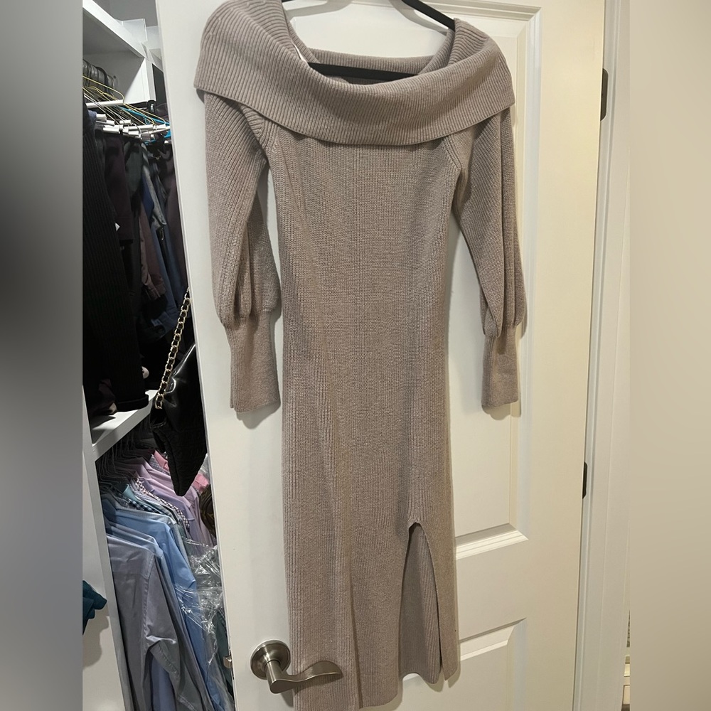 Abercrombie & Fitch off the shoulder sweater dress